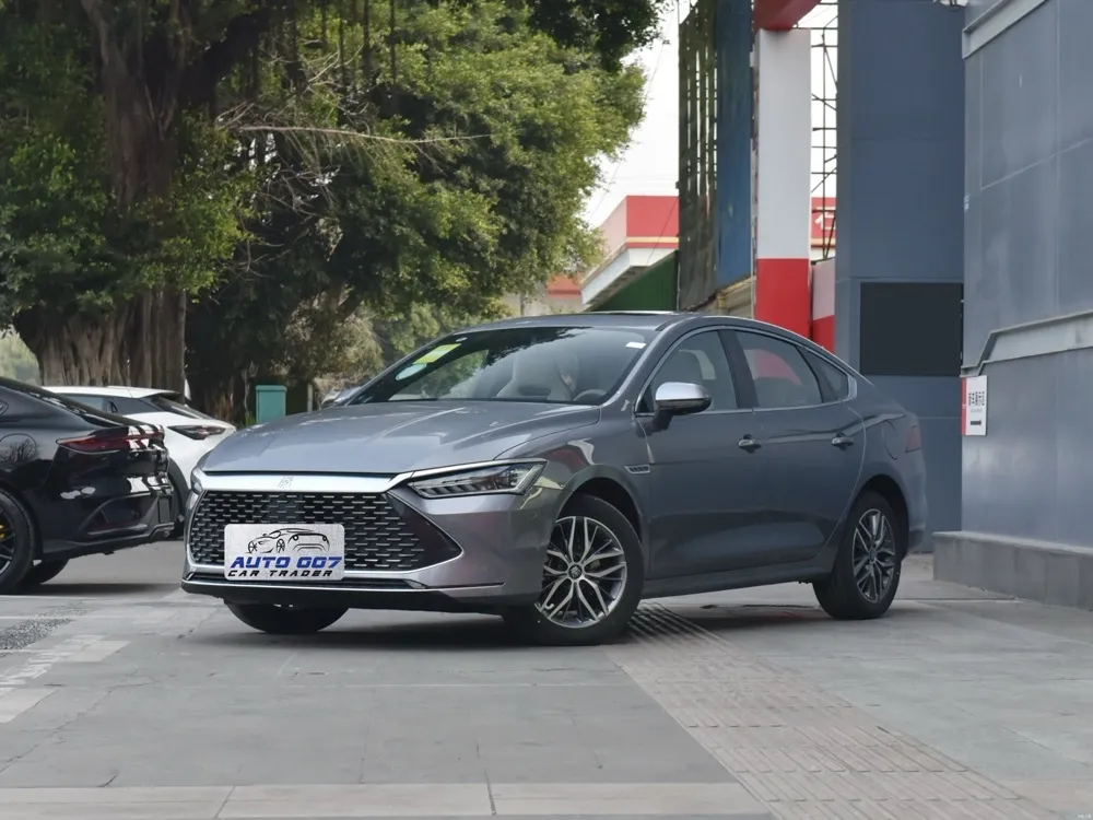 BYD Qin Plus Plugin -hybridiauto