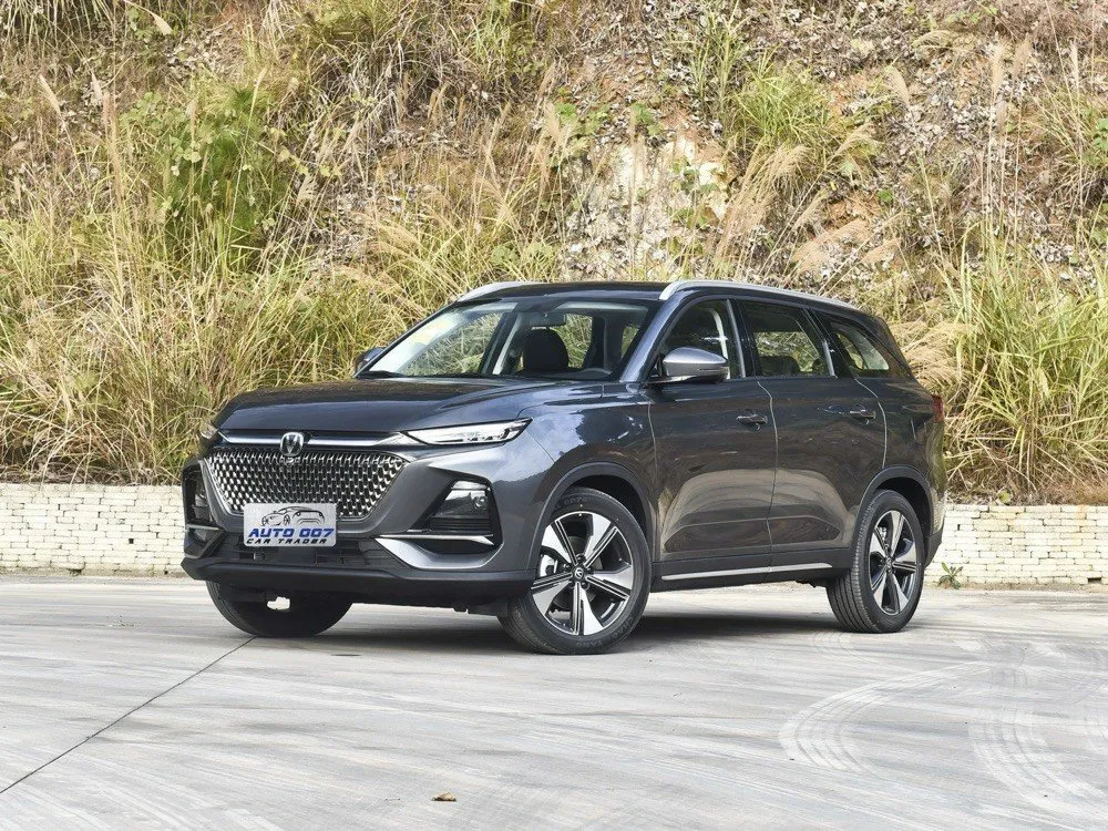 Changan X7 Plus bensiiniauto